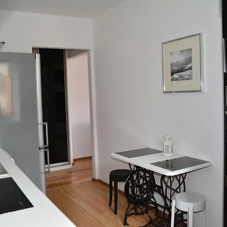 Black & White Wczasowa 아파트 *