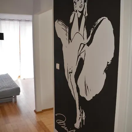 아파트 Black & White Wczasowa 우스트카